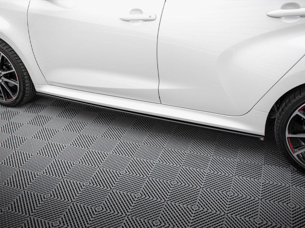 Maxton Design Side Skirts Diffusers V.2 Toyota Yaris Mk4