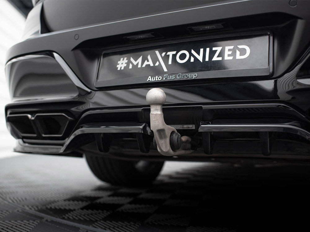 Maxton Design Central Rear Splitter (Vertical Bars) BMW M760e G70