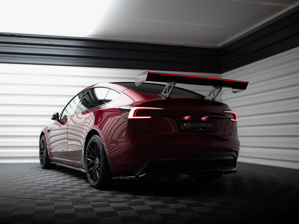 Maxton Design Carbon Spoiler + LED Tesla Model 3