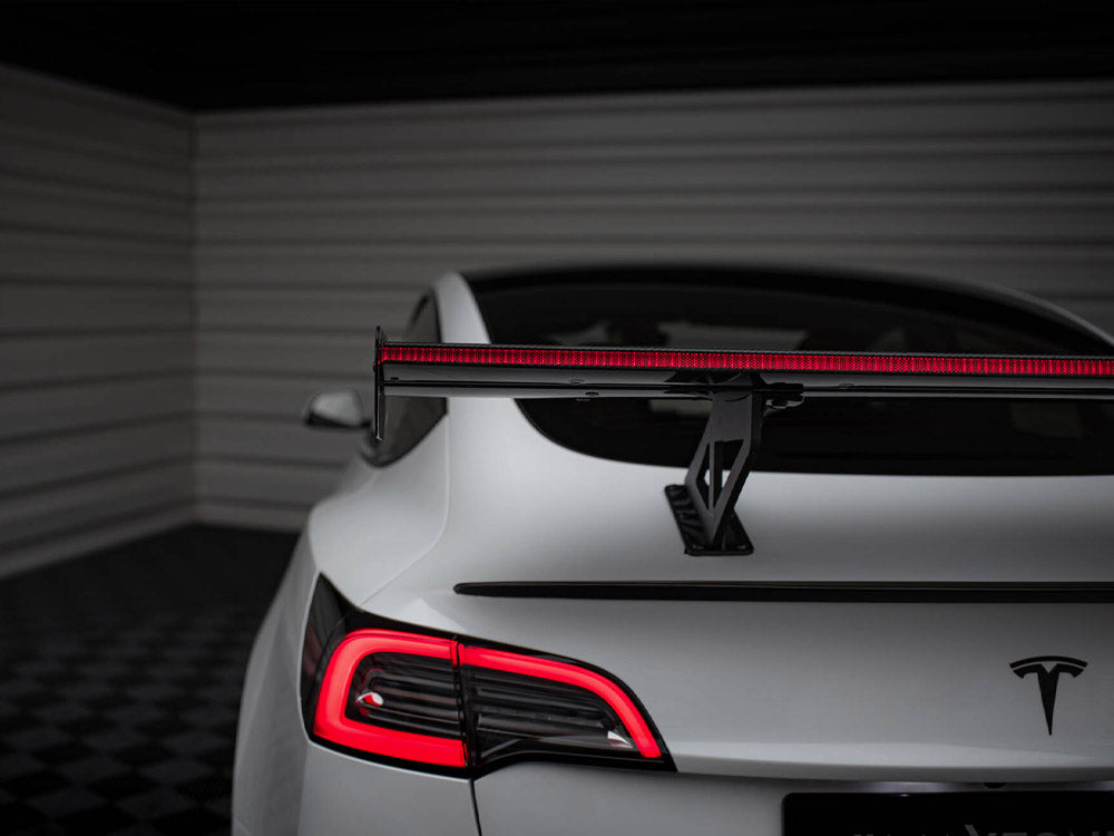 Maxton Design Carbon Spoiler + LED Tesla Model 3