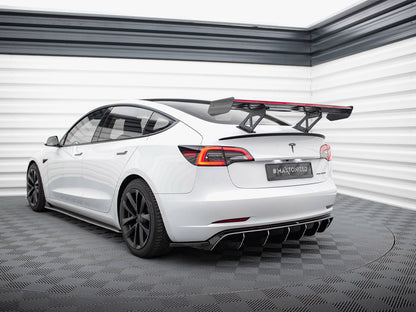 Maxton Design Carbon Spoiler + LED Tesla Model 3