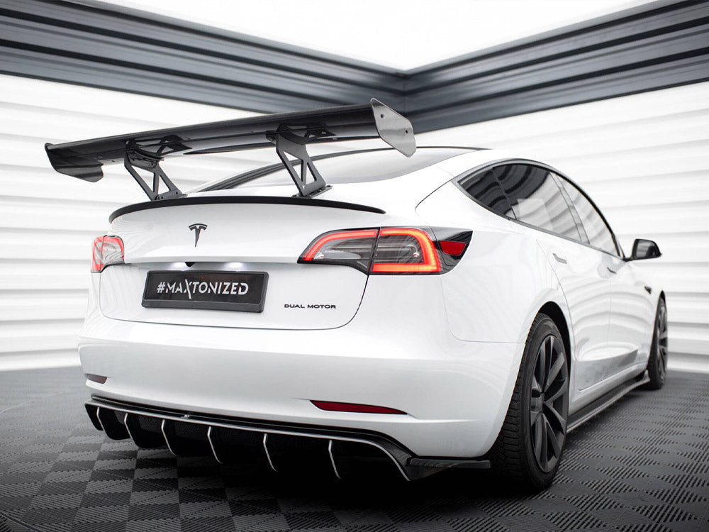 Maxton Design Carbon Spoiler Tesla Model 3