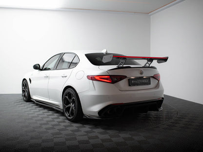 Maxton Design Carbon Spoiler + LED Alfa Romeo Giulia Quadrifoglio