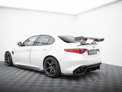 Maxton Design Carbon Spoiler + LED Alfa Romeo Giulia Quadrifoglio