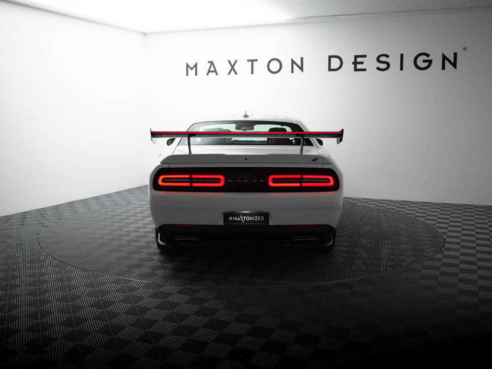 Maxton Design Carbon Spoiler + LED Dodge Challenger Mk3