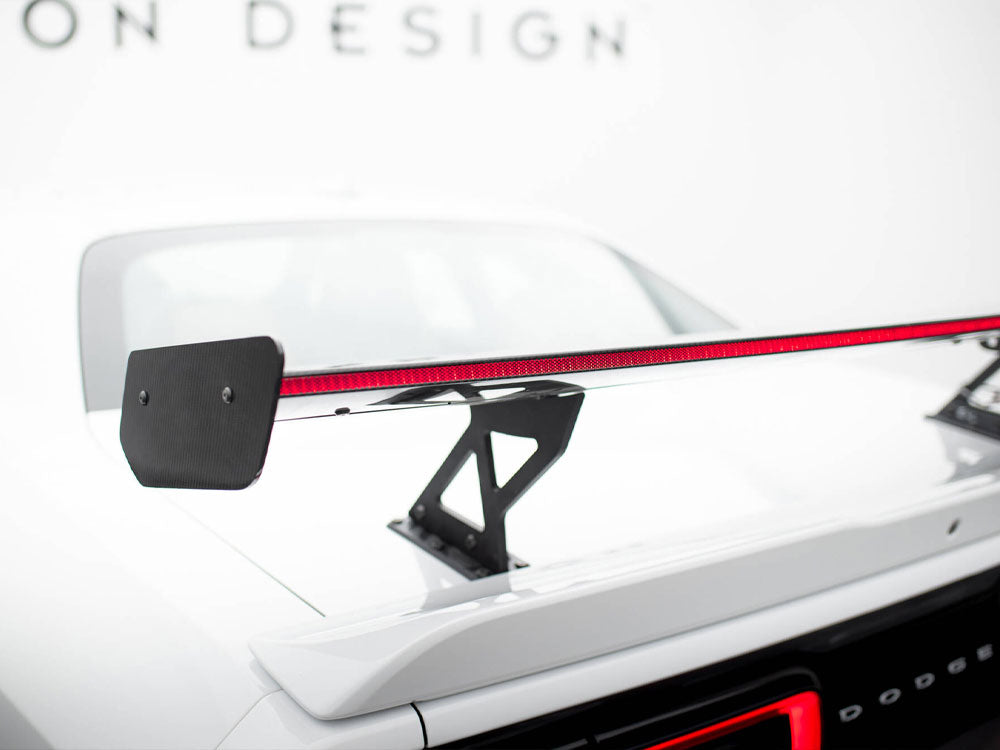 Maxton Design Carbon Spoiler + LED Dodge Challenger Mk3