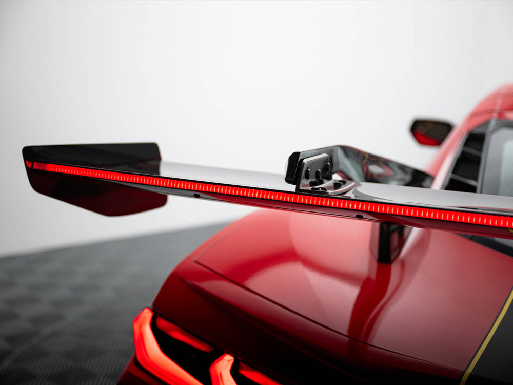 Maxton Design Carbon Spoiler + LED Chevrolet Corvette C8