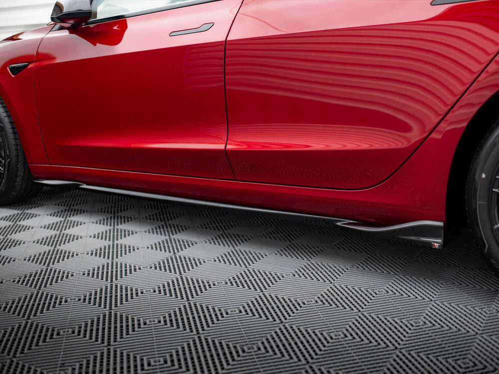 Maxton Design Side Skirts Diffusers V.1 Tesla Model 3 Mk1 / Mk1 Facelift