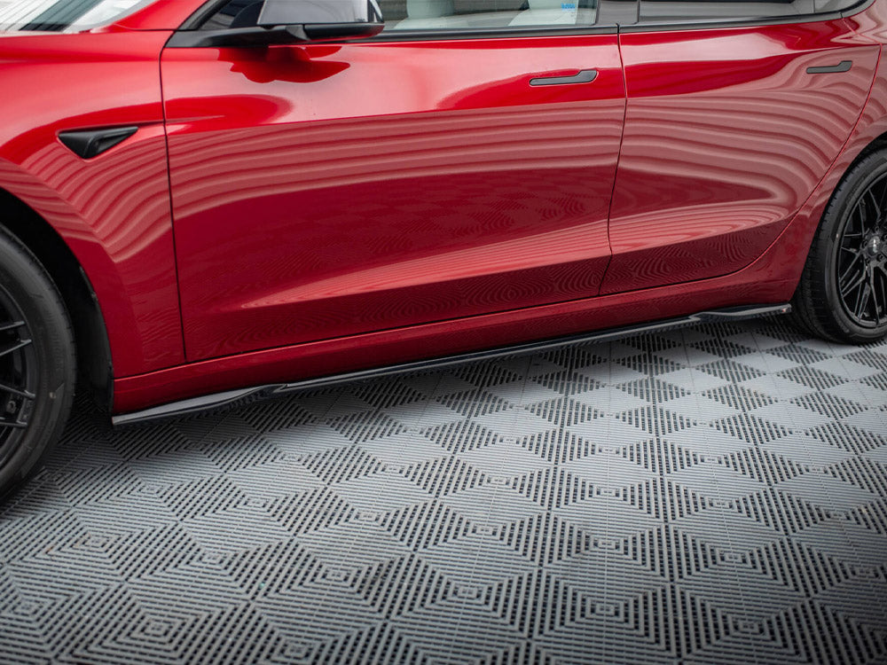 Maxton Design Side Skirts Diffusers V.2 Tesla Model 3 Mk1 / Mk1 Facelift