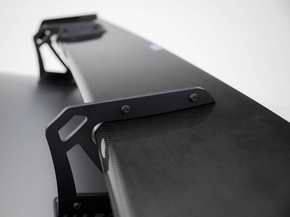 Maxton Design Carbon Spoiler With Upper Swan Mounting + LED Mercedes-Benz CLA Coupe C118 / C118 Facelift