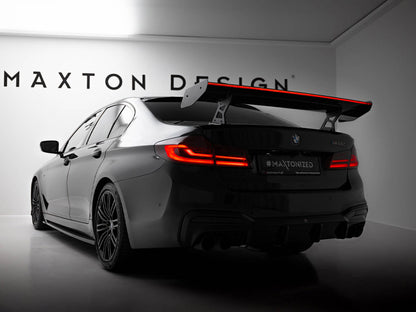 Maxton Design Carbon Spoiler With Internal Brackets Uprights + LED BMW 5 / M5 Sedan G30 / F90