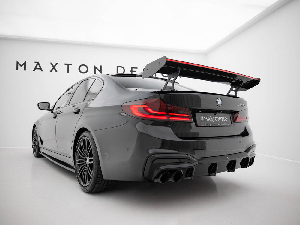 Maxton Design Carbon Spoiler With Internal Brackets Uprights + LED BMW 5 / M5 Sedan G30 / F90
