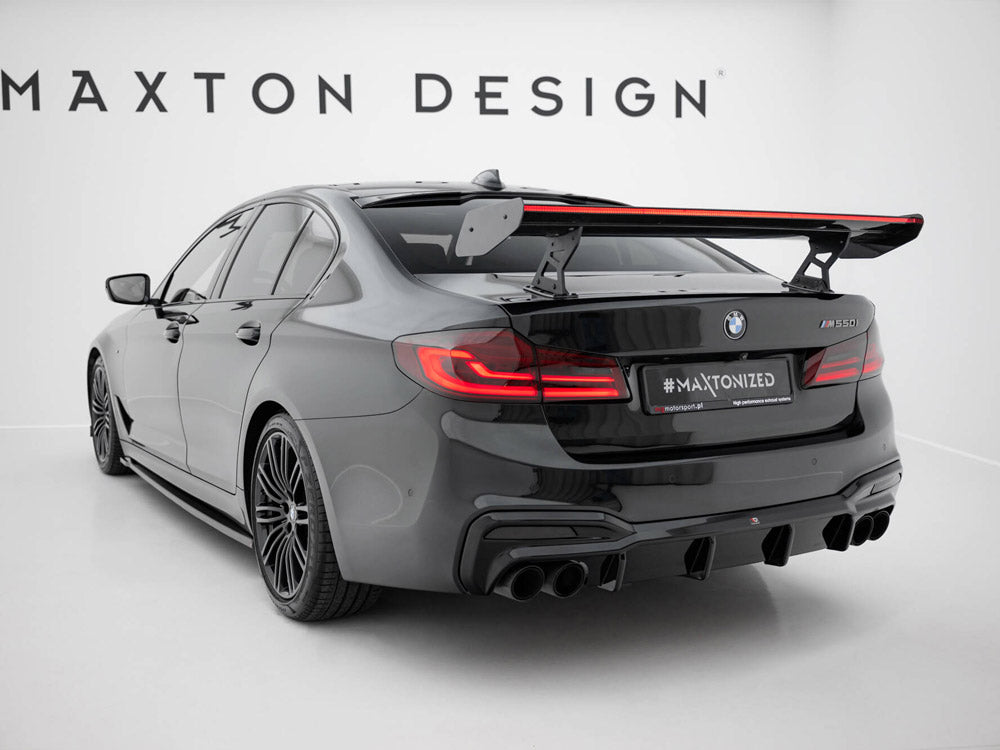 Maxton Design Carbon Spoiler With Internal Brackets Uprights + LED BMW 5 / M5 Sedan G30 / F90