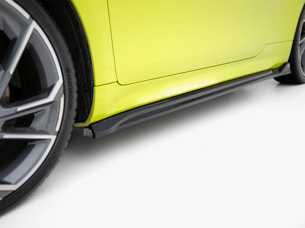 Maxton Design Side Skirts Diffusers Abarth 500e