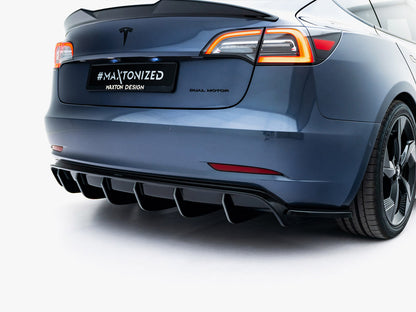 Maxton Design Rear Valance V.2 Tesla Model 3