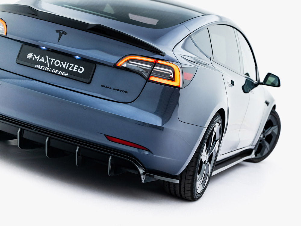 Maxton Design Rear Valance V.2 Tesla Model 3