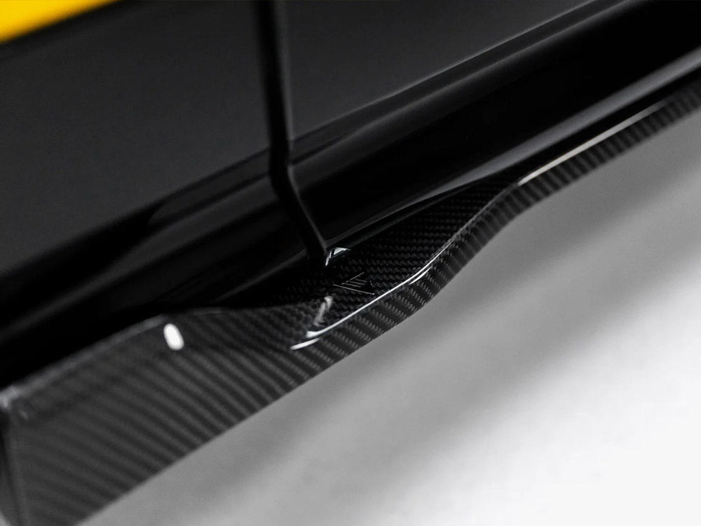PREPREG CARBON FIBER SIDE SKIRTS LAMBORGHINI URUS MK1 - 9