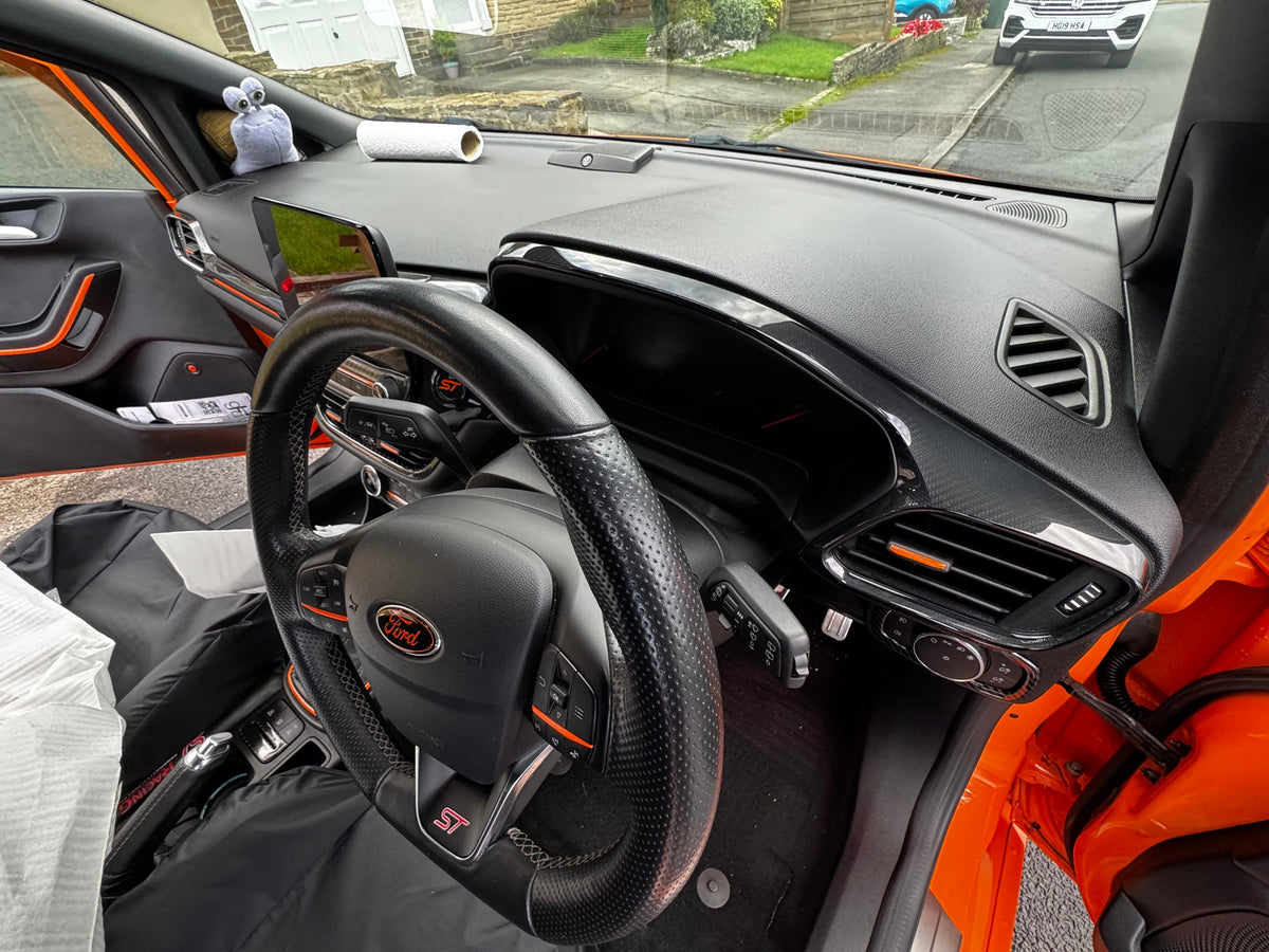 Car Enhancements UK - Real Carbon Fibre Passenger Vent Surround Trim (MK8 / MK8.5 Fiesta & MK2 Puma)