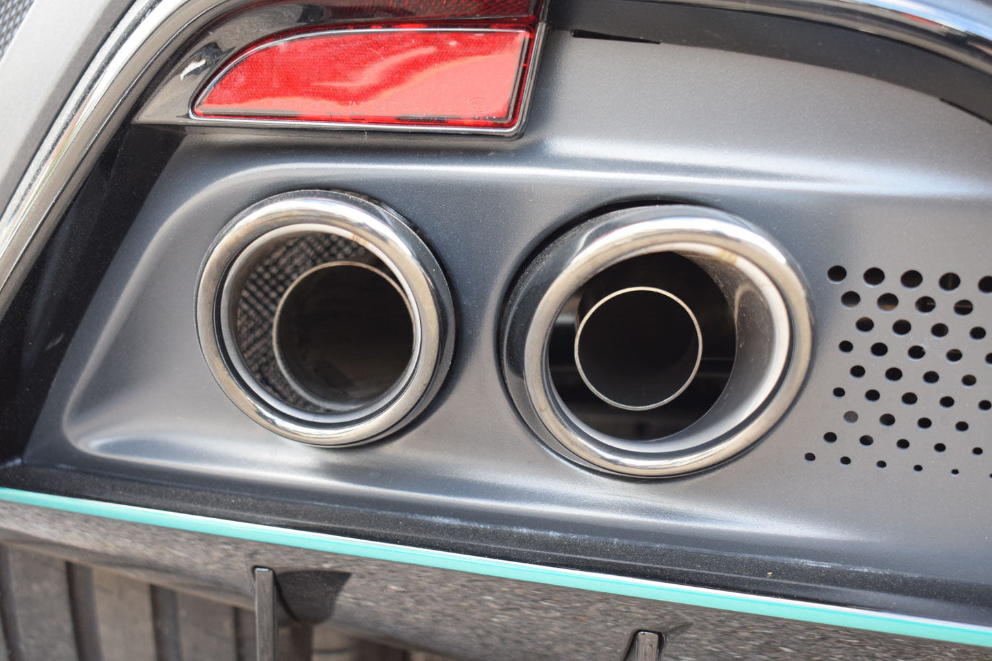 Aston Martin V8 Vantage - Titan Sport Exhaust System with Sound Architect™ (2024 on)