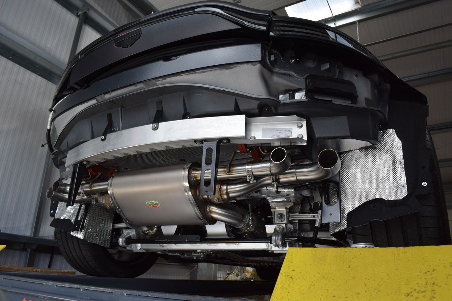 Aston Martin V8 Vantage - Titan Sport Exhaust System with Sound Architect™ (2024 on)