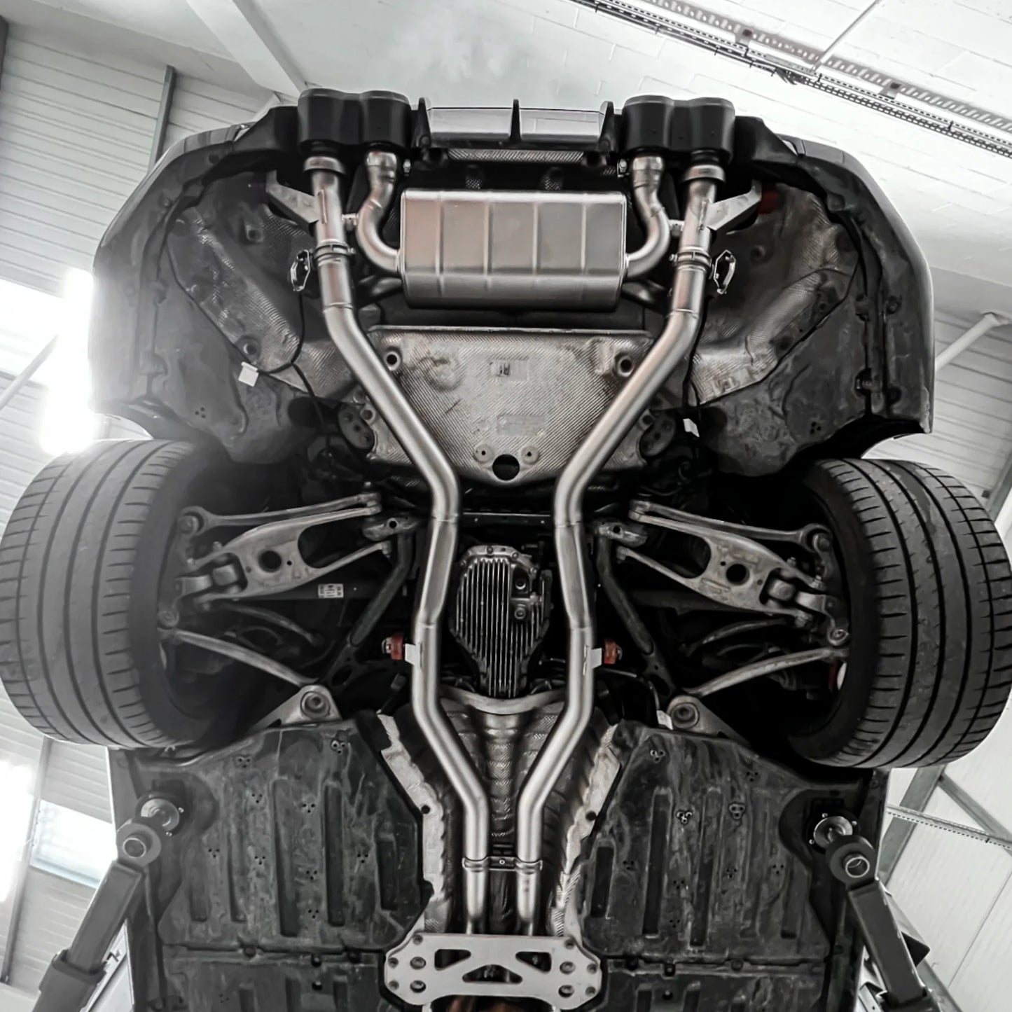 BMW M3 / M4 (G80 / G81 / G82 / G83) | Akrapovic | Slip-On Line (Titanium) - TMC Motorsport