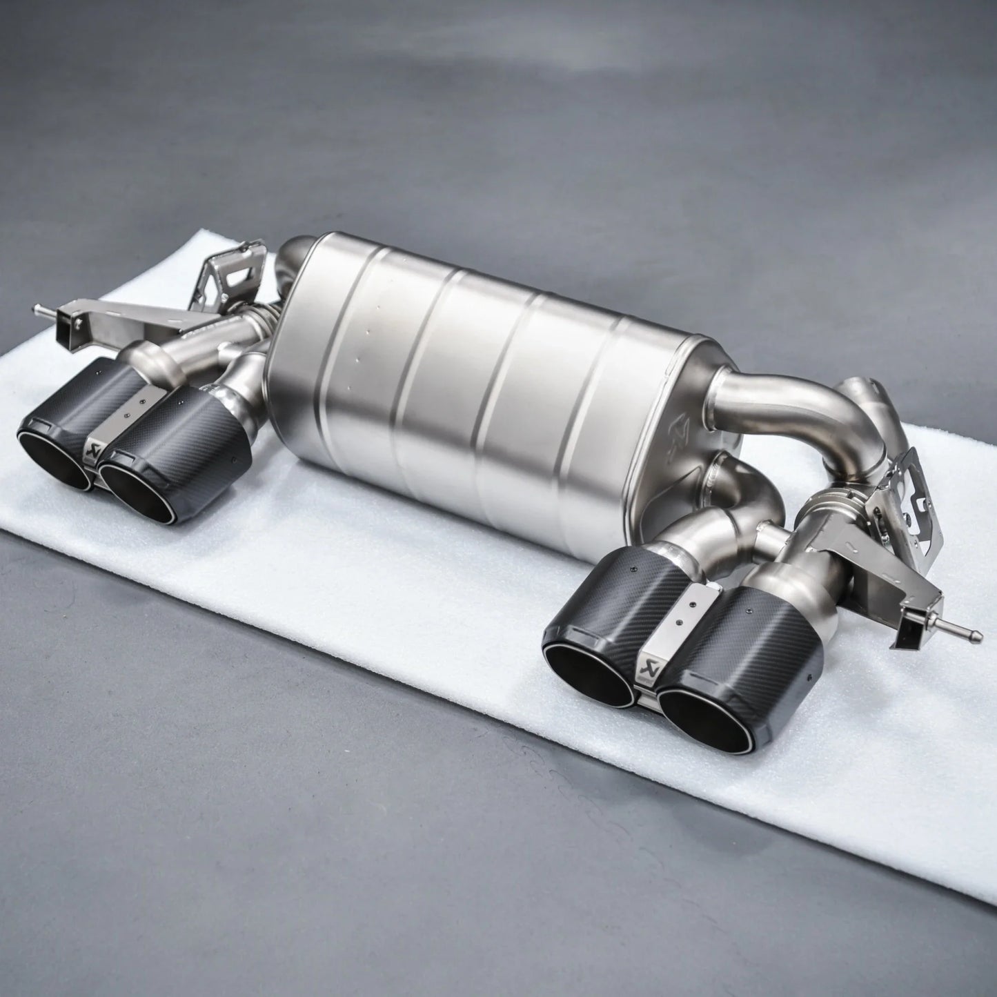 BMW M2 (G87) | Akrapovic | Slip-On Line (Titanium) - TMC Motorsport