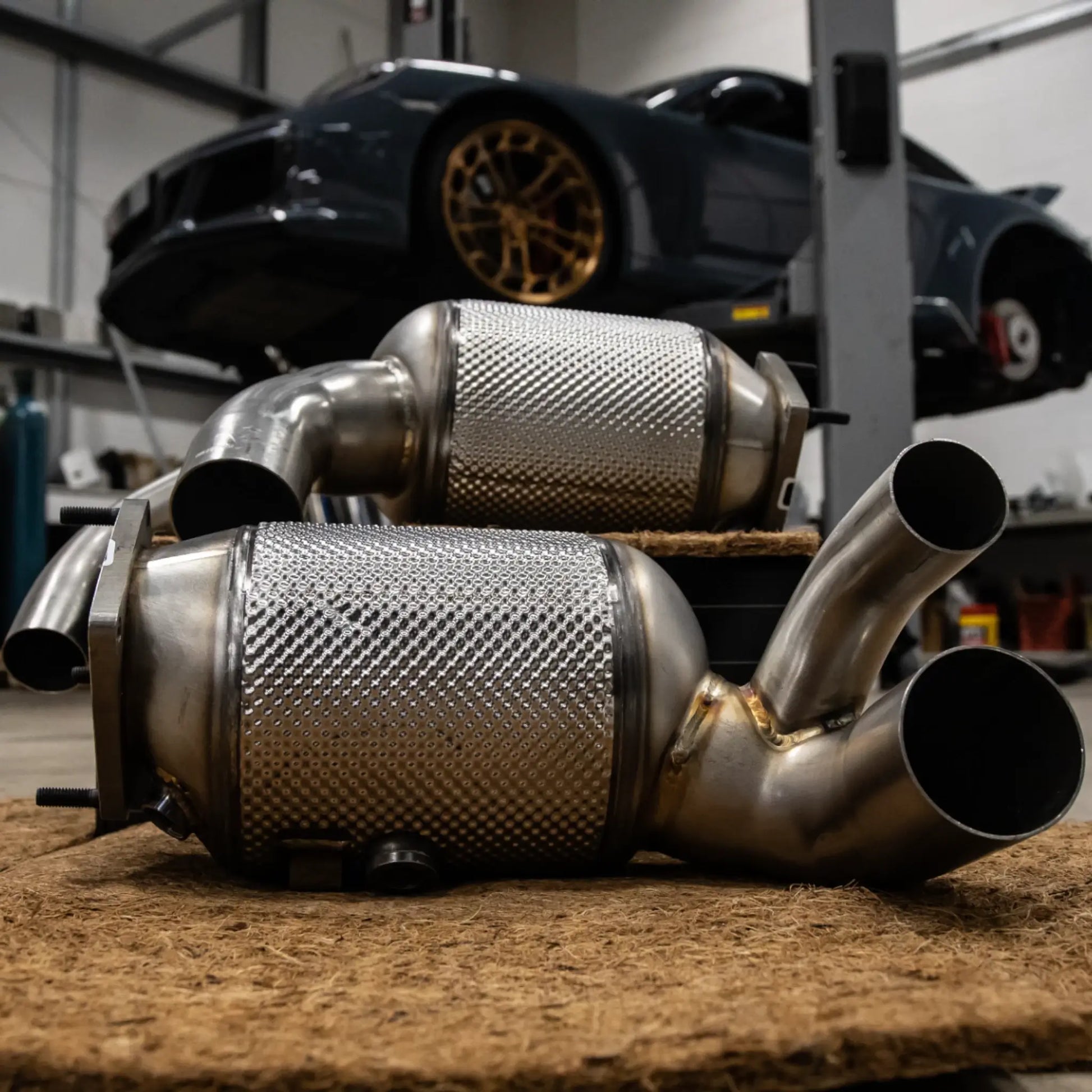 Porsche 911 Carrera / S / GTS (991.2) | Akrapovic | Link Pipe Set w Cat (SS) - TMC Motorsport