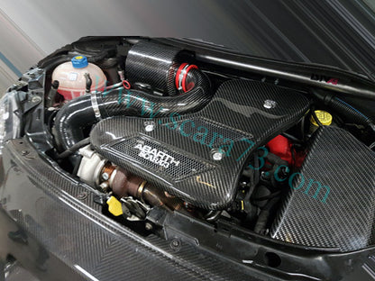 Abarth 500 / 595 / 695 Custom-Ansaugkit und Motorabdeckung aus Kohlefaser