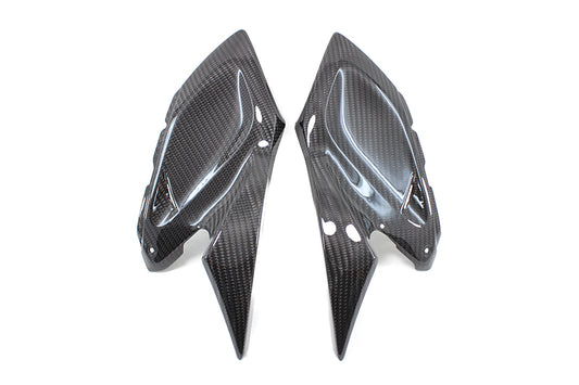 Kawasaki Z 1000 side panels – small - Carbon Fibre