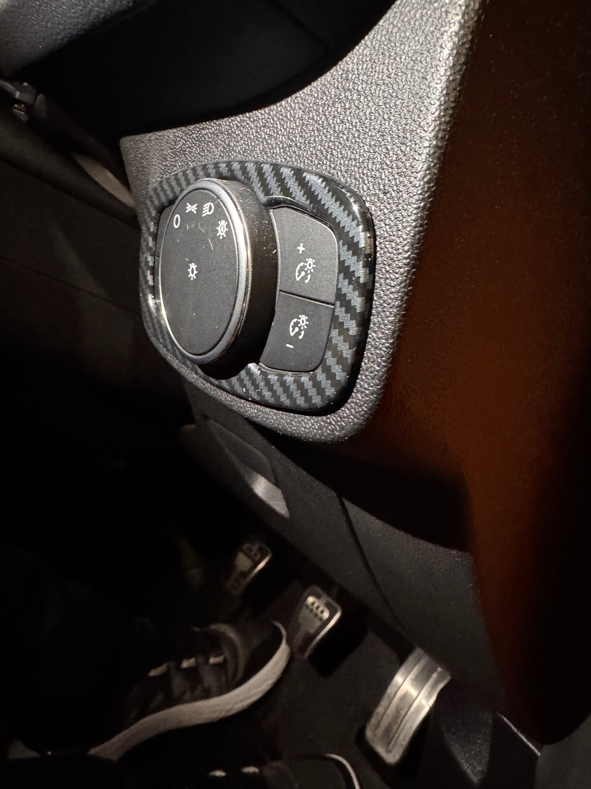 Transit Custom - Carbon Fibre Look Headlight Control Panel Surround