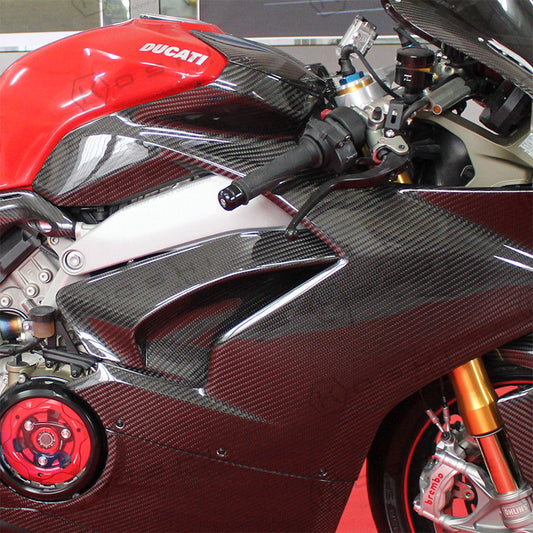Ducati Panigale V4 S side panels under the tank - Carbon Fibre
