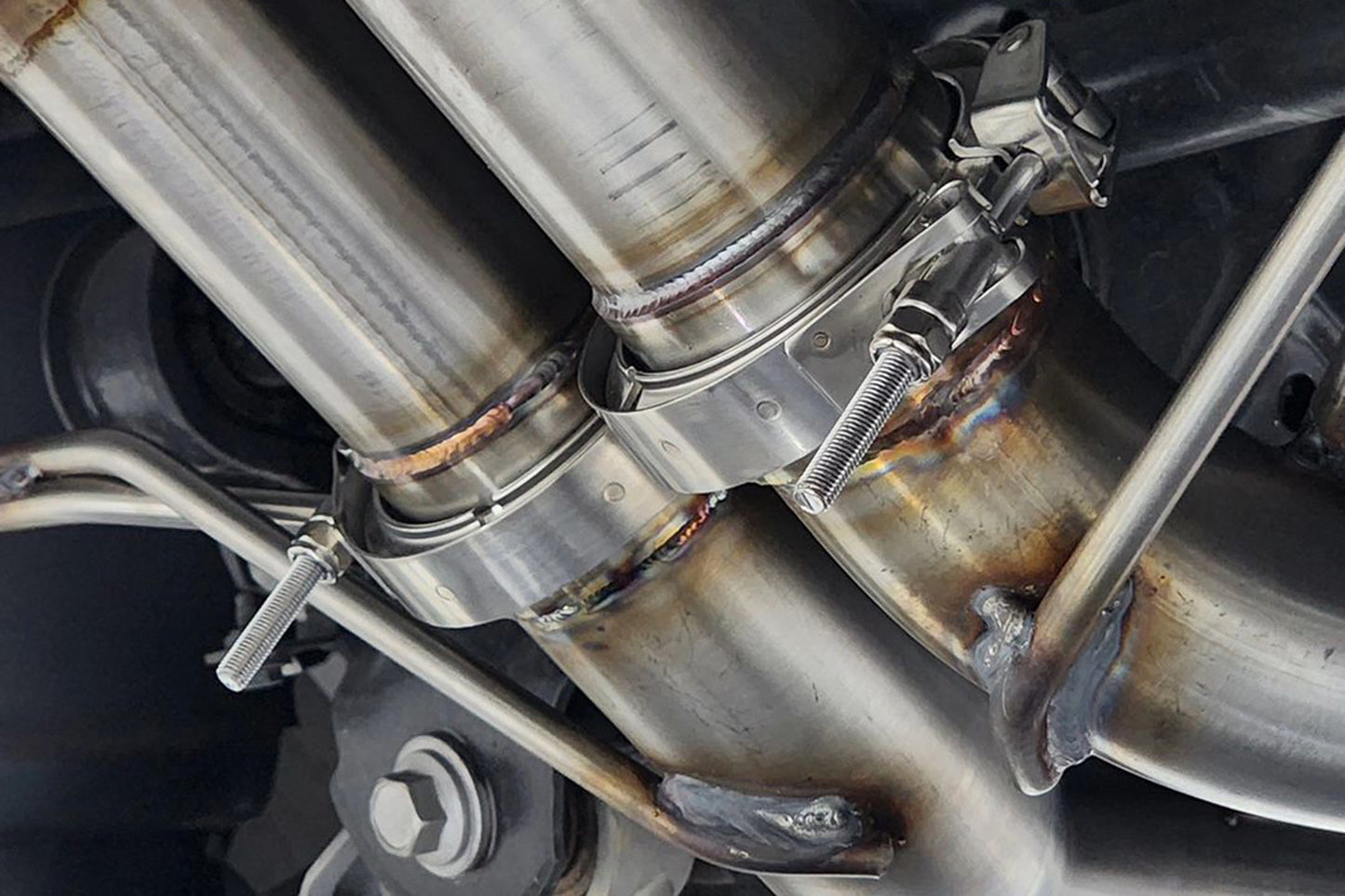 Land Rover Defender P300 and P400 E 90, 110 OR 130 - Sport System with Sound Architect™ (2021 on)