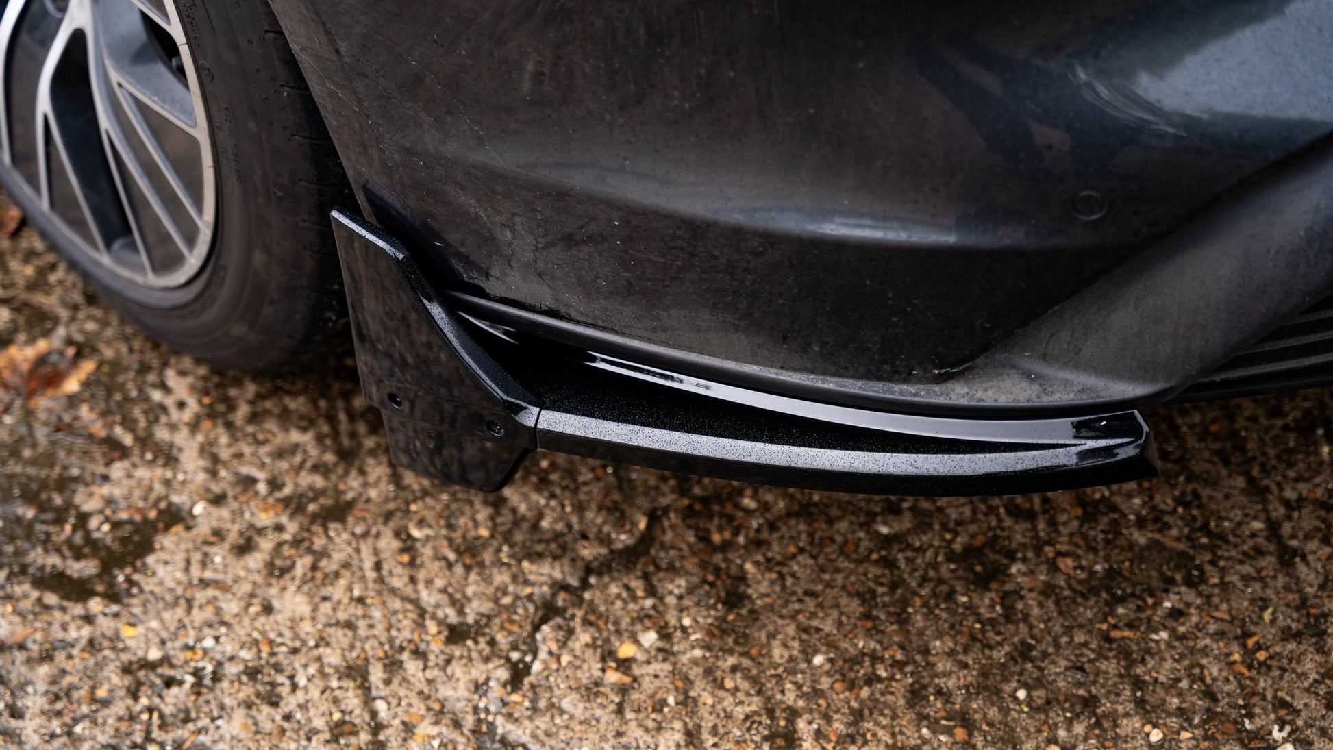 Porsche Taycan Pre Facelift - Rear Spats and Aero Blades - TMC Motorsport