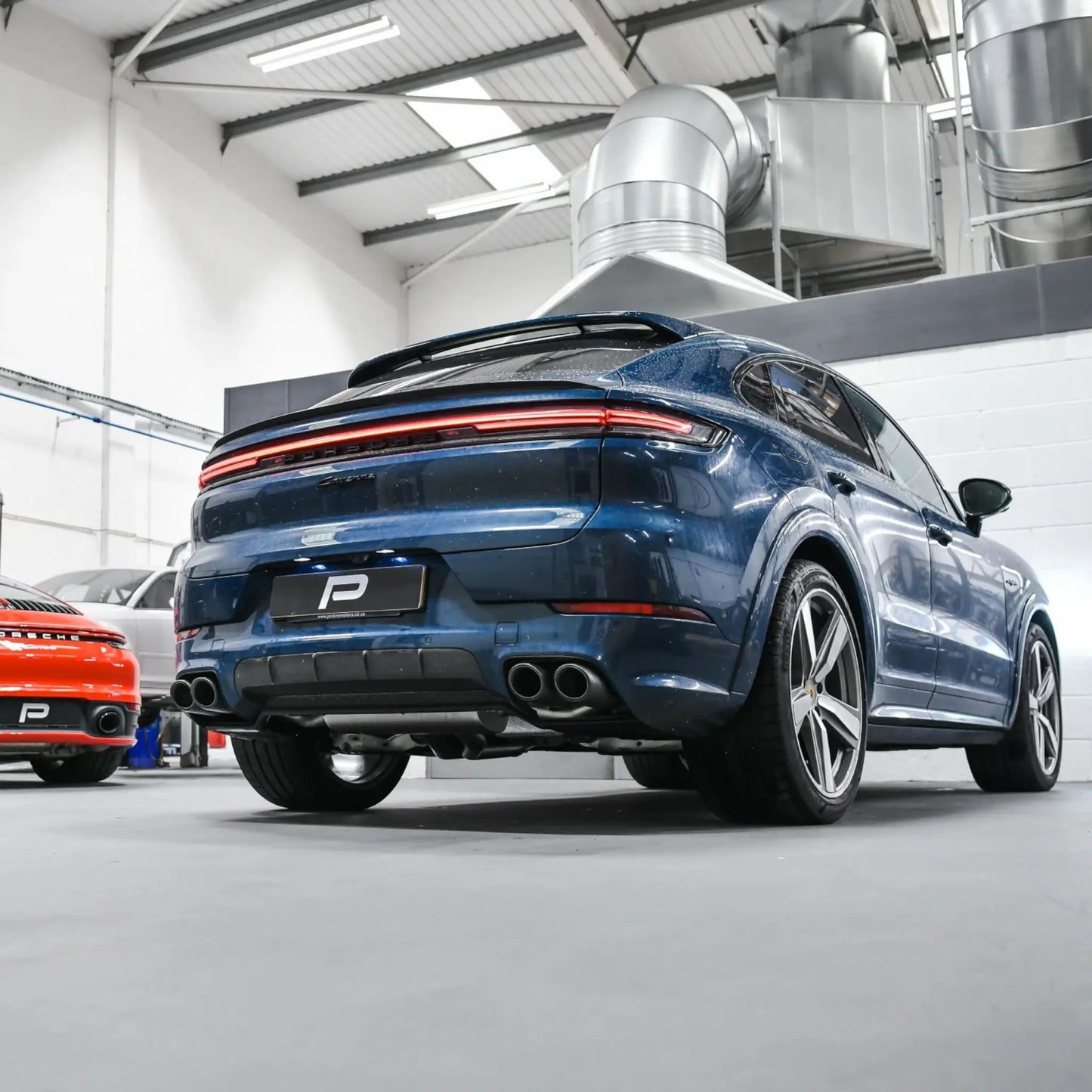 Porsche Cayenne S / GTS / Turbo E-Hybrid (536.2) | Akrapovic | Evolution Line (Titanium) - TMC Motorsport