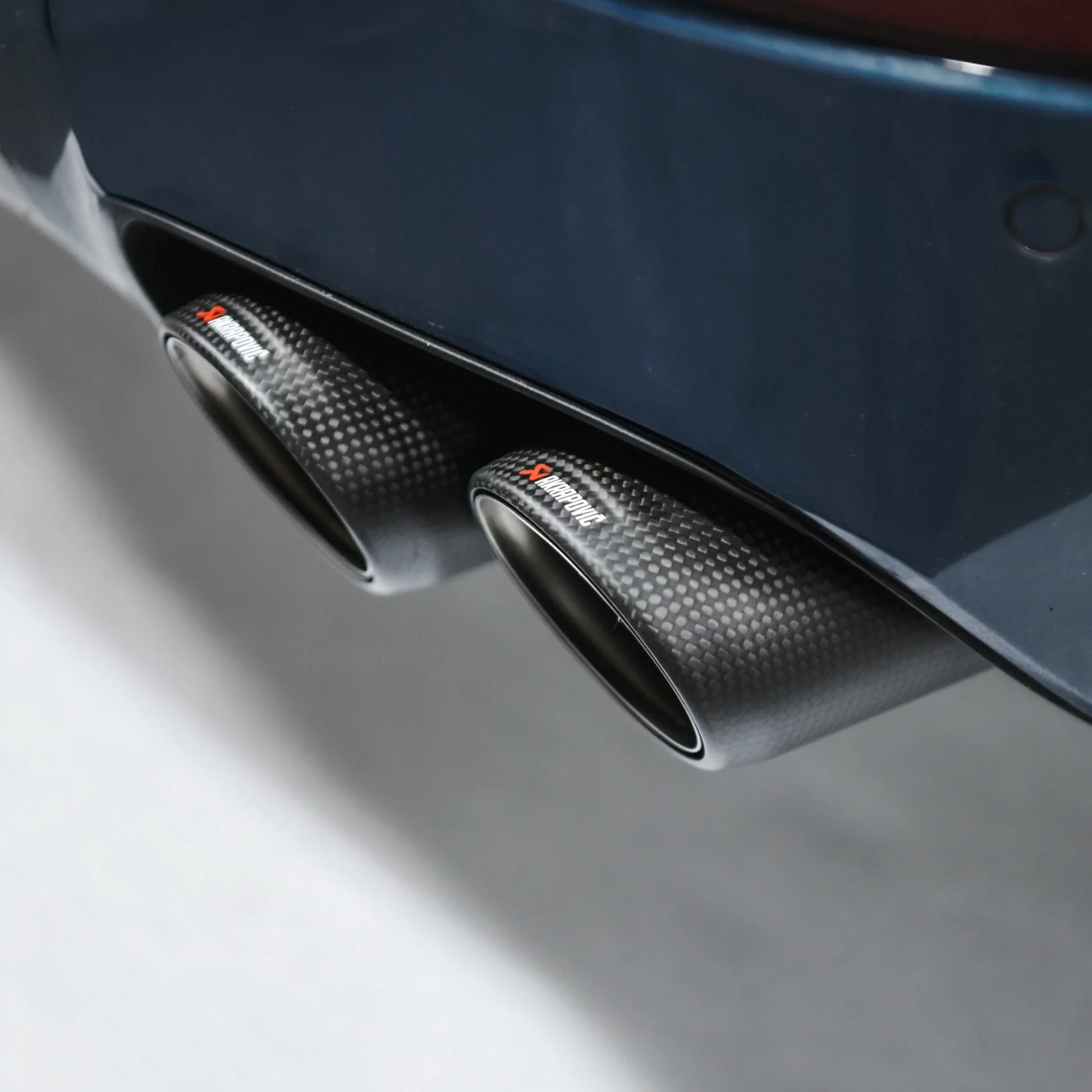 Porsche Cayenne S / GTS / Turbo E-Hybrid (536.2) | Akrapovic | Evolution Line (Titanium) - TMC Motorsport