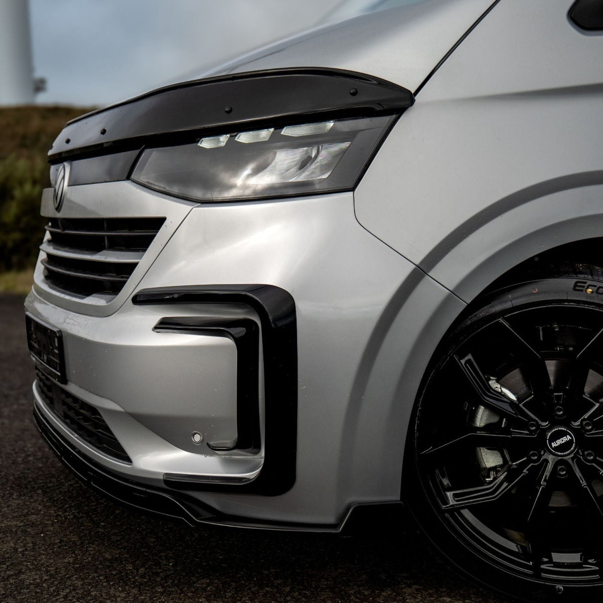 Inner Canard Loops In Gloss Black For Volkswagen Transporter T7 2025 on