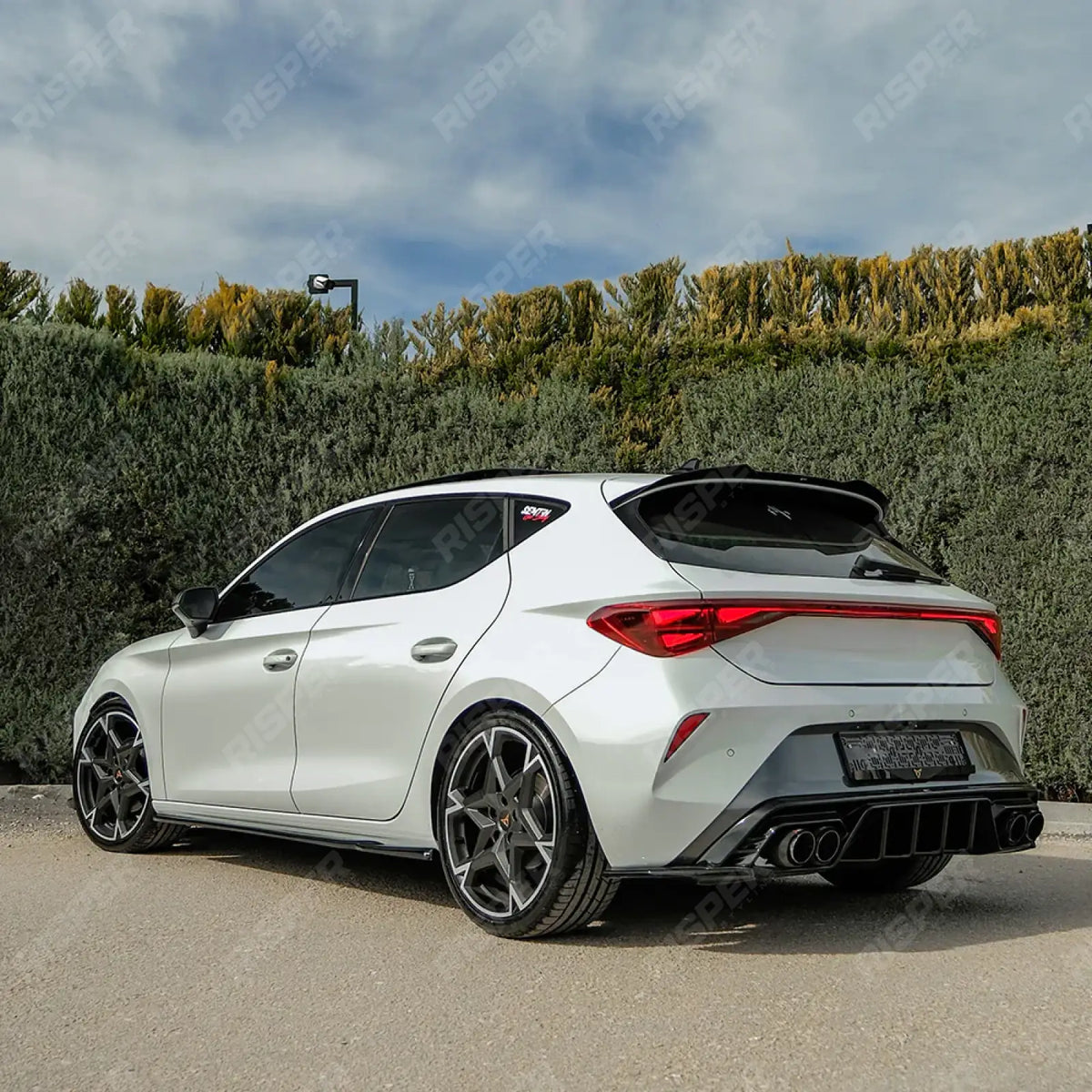 Aero Body Kit In Gloss Black Cupra Leon Facelift 2024 On