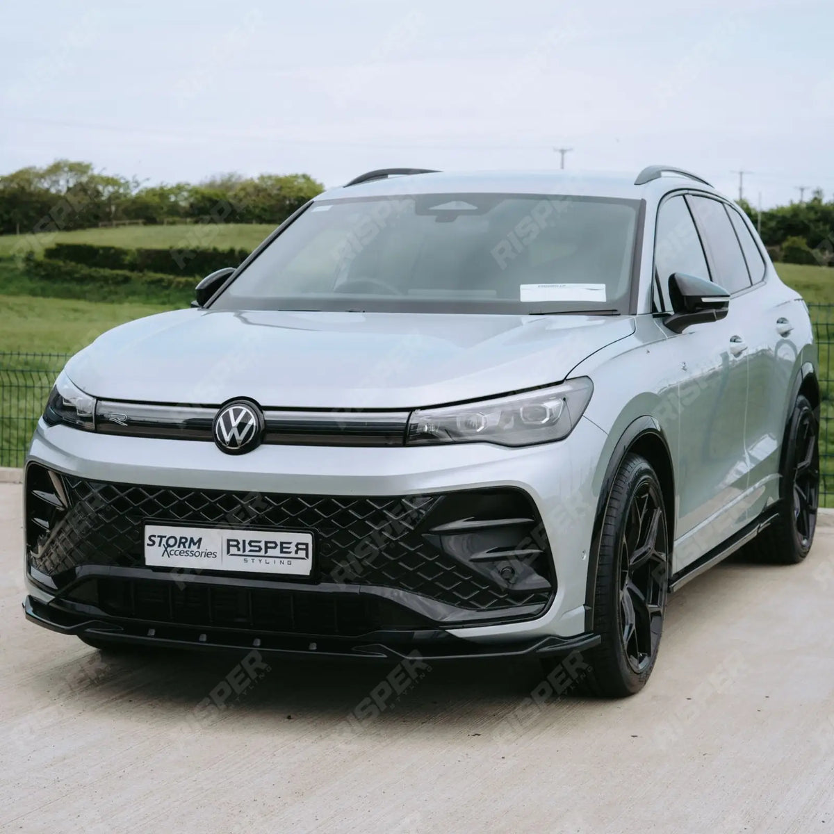 Aero Body Kit In Gloss Black For VW Tiguan R-Line MK3 2024 On