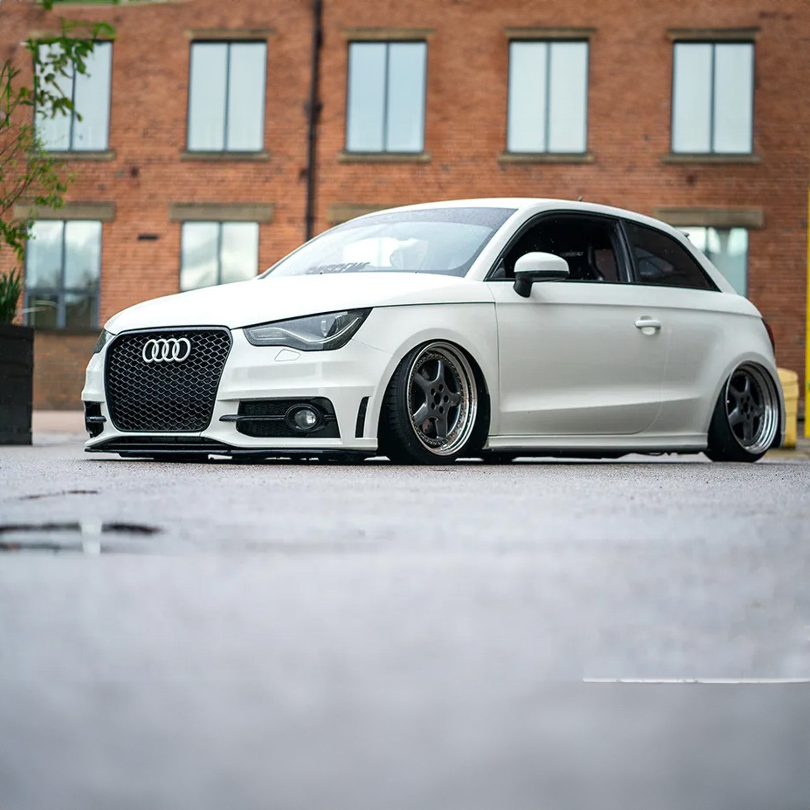 Audi A1/S1 2010-2014 8P RS1 Style Gloss Black Honeycomb Grille - TMC Motorsport