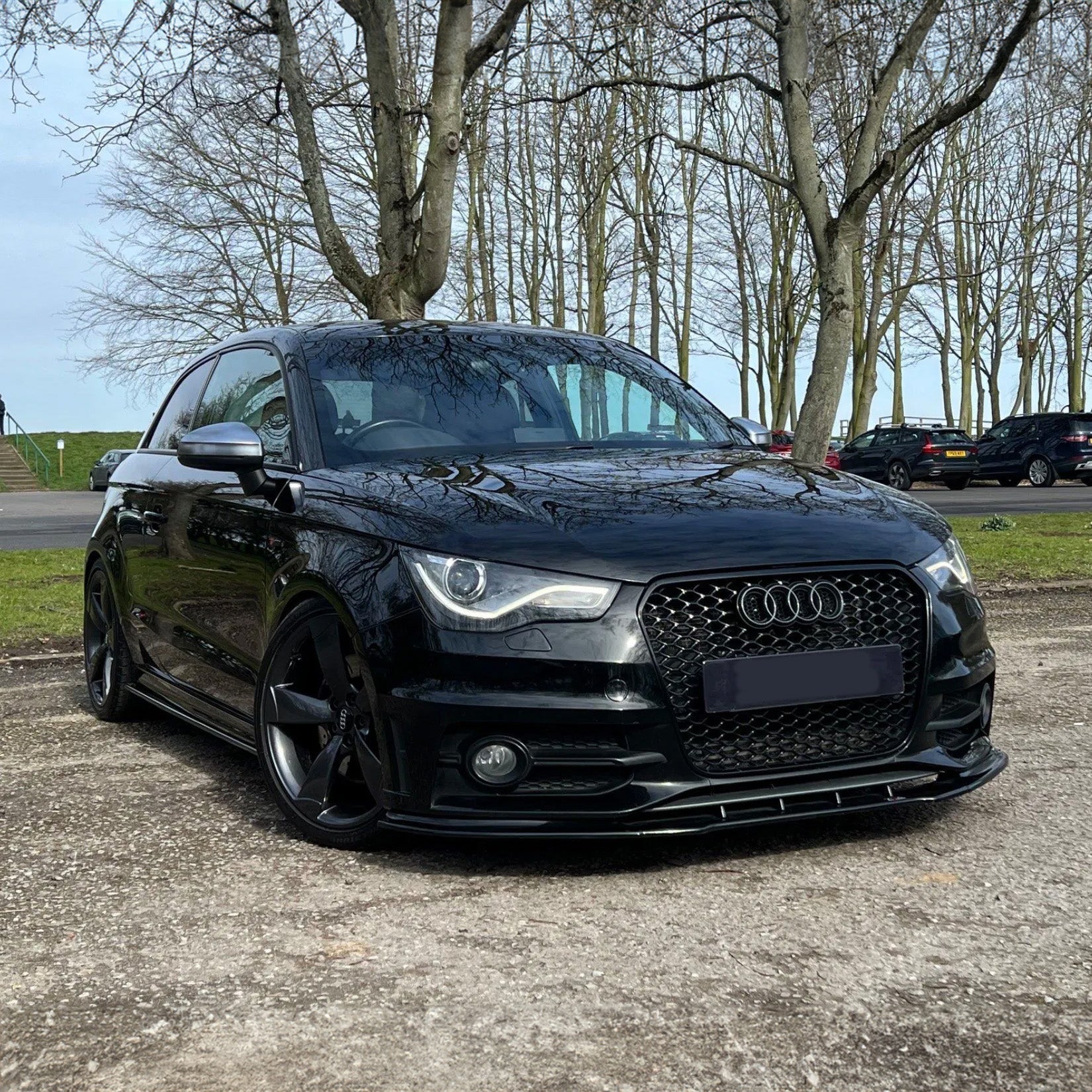 Audi A1/S1 2010-2014 8P RS1 Style Gloss Black Honeycomb Grille - TMC Motorsport