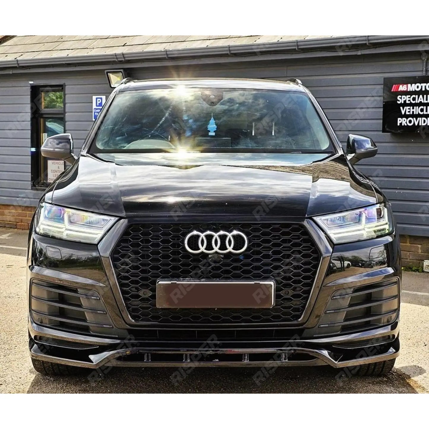 Audi Q7 / SQ7 2015-2020 Gloss Black 'RSQ7 Style' Honeycomb Grill
