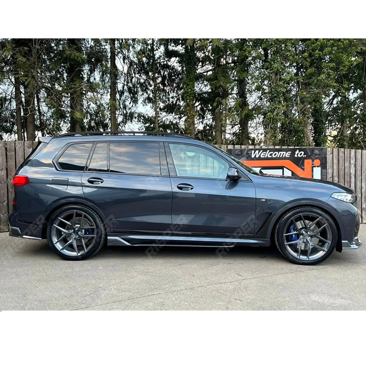 Black Knight Aero Kit Carbon Look For BMW X7 G07 M Sport (2018-2022 pre-LCI)