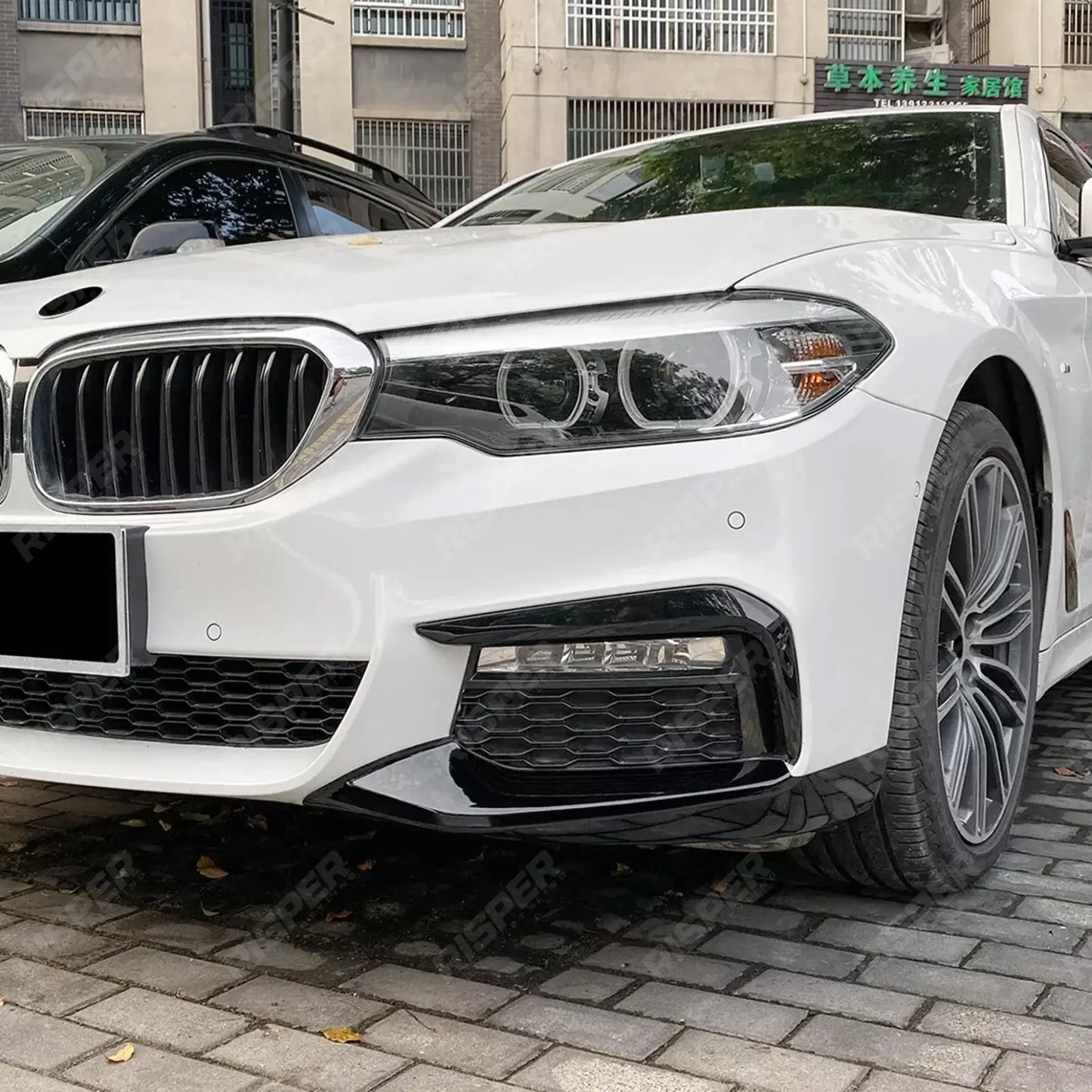 BMW 5 SERIES G30 (PRE LCI) 2017-2020 FRONT BUMPER CORNER SPLITTER IN GLOSS BLACK