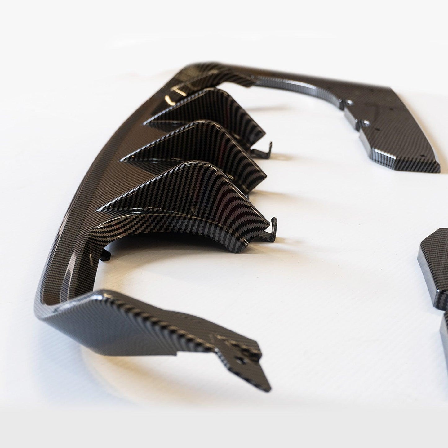 BMW M3 M4 Series F80 F82 V-Style Rear Diffuser in Carbon Look - TMC Motorsport