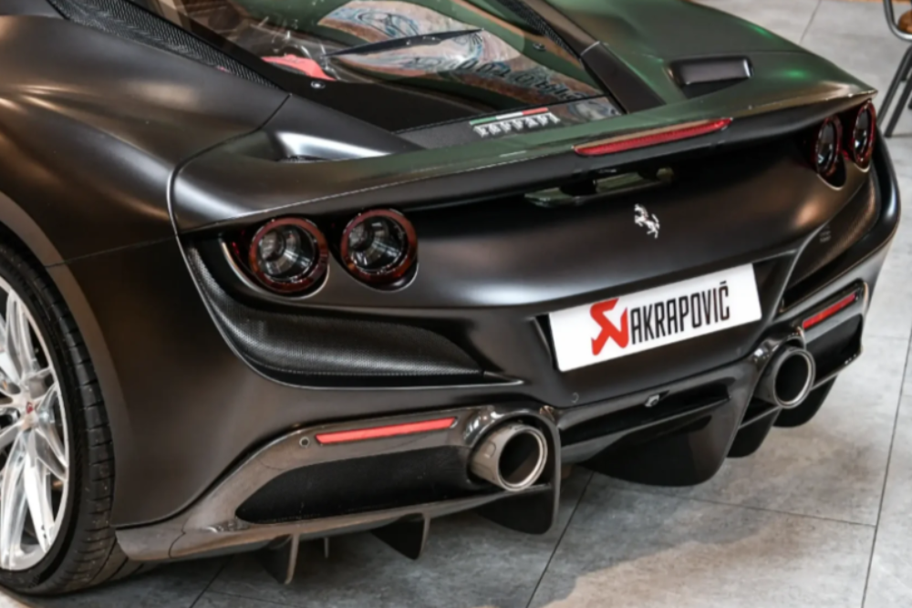 Akrapovic