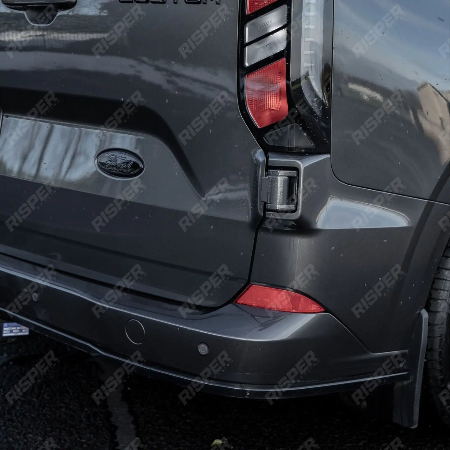 Ford Transit Custom MK2 2024 On Rear Bumper Splitter In Gloss Black 3 Piece