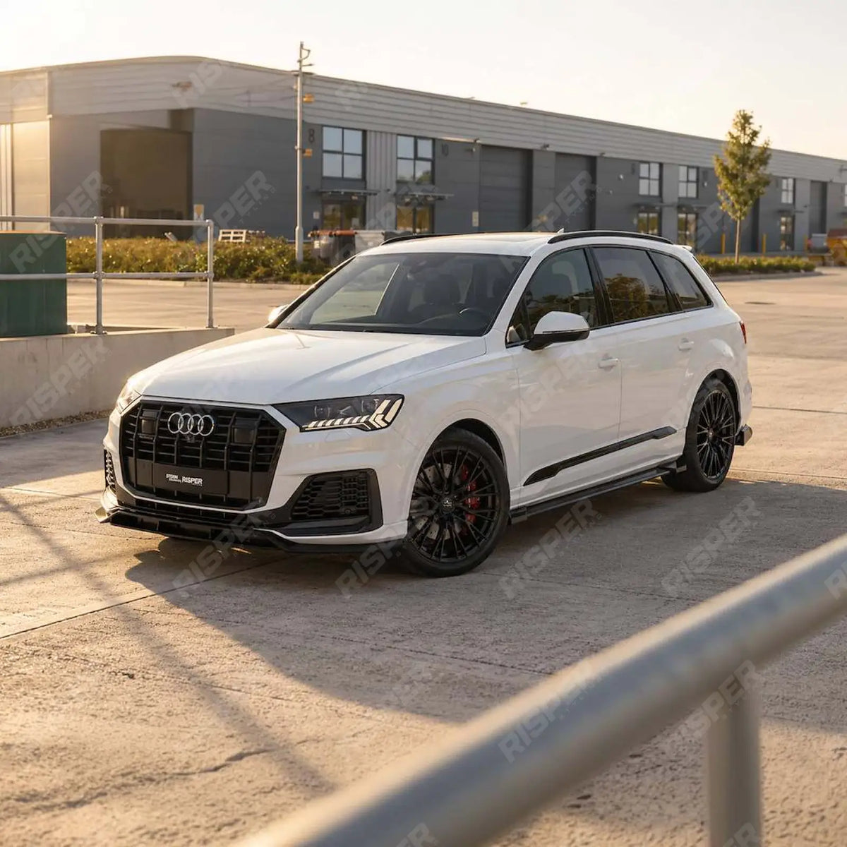 Front Splitter In Gloss Black For Audi Q7 S Line 4m 2019+