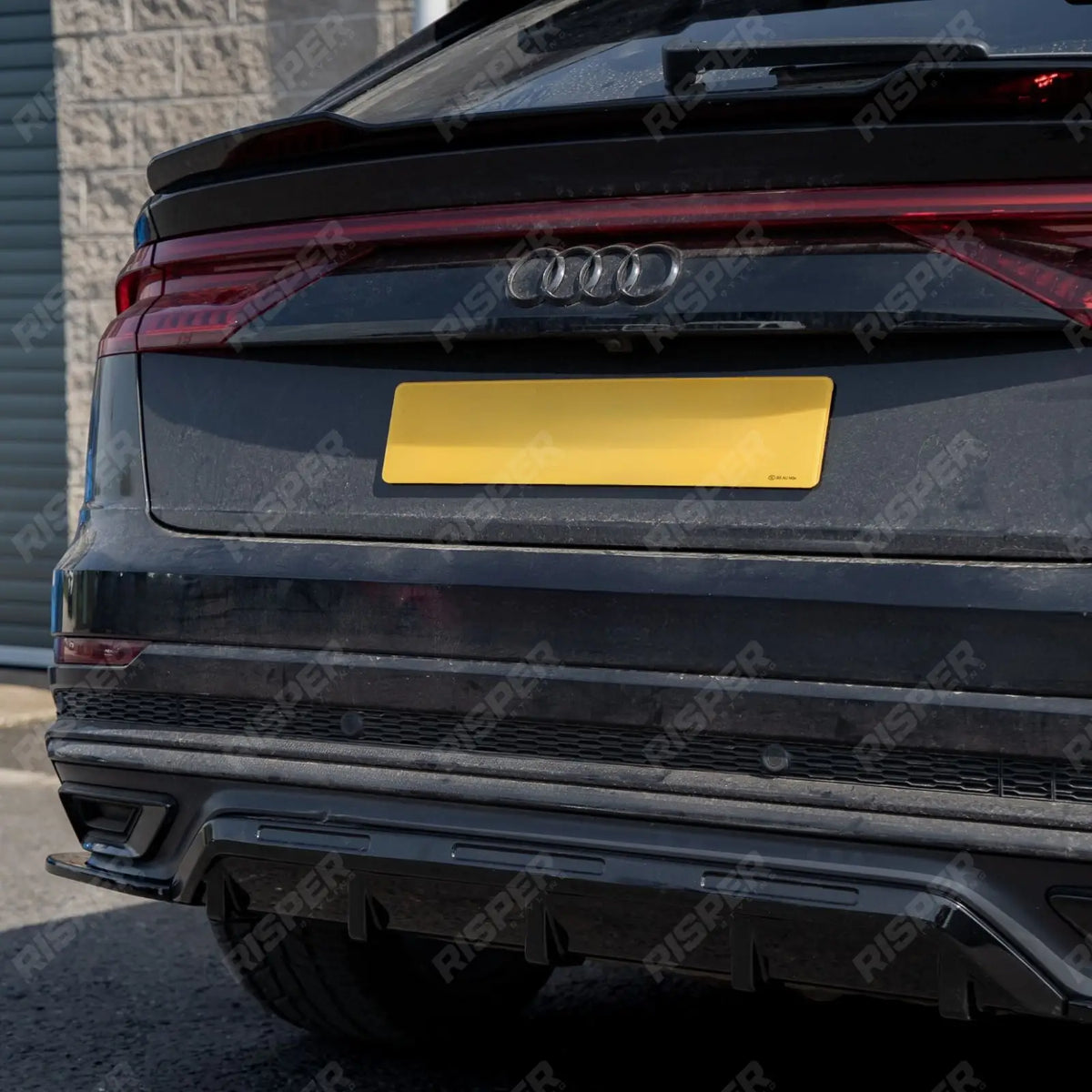 Gloss Black Rear Diffuser & Side Splitters For Audi Q8 S Line 2023+