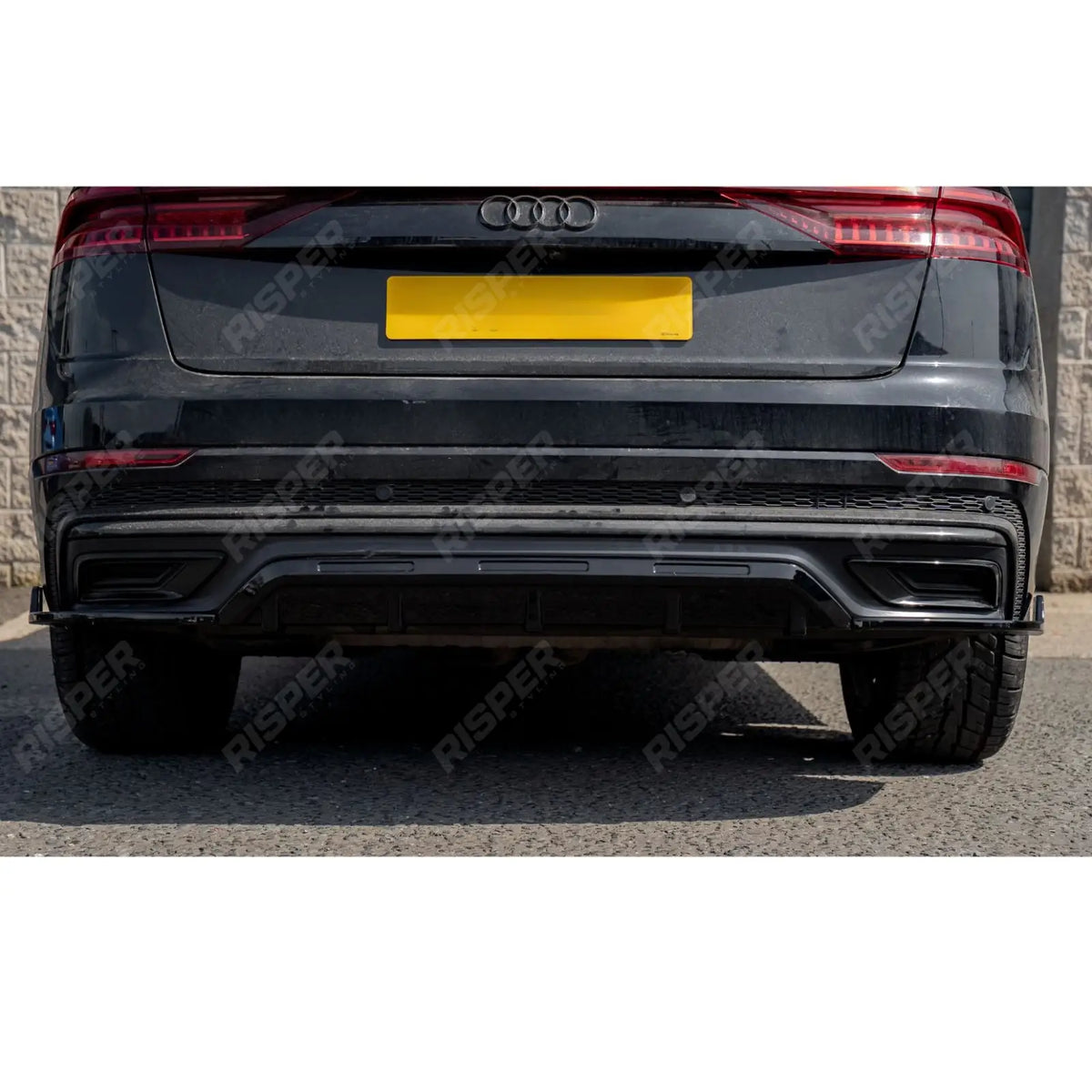 Gloss Black Rear Diffuser & Side Splitters For Audi Q8 S Line 2023+