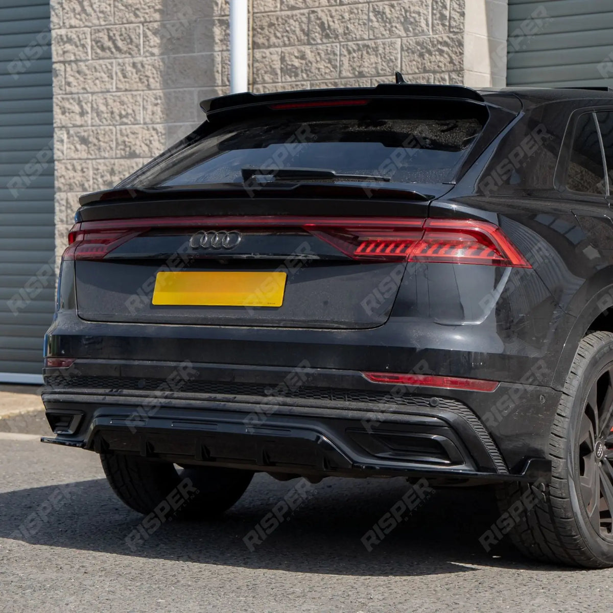 Gloss Black Rear Diffuser & Side Splitters For Audi Q8 S Line 2023+